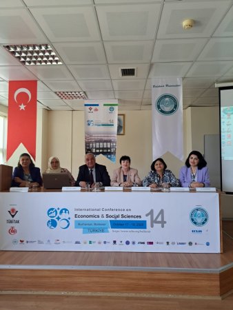 AMEA alimləri beynəlxalq konfransda məruzə ediblər